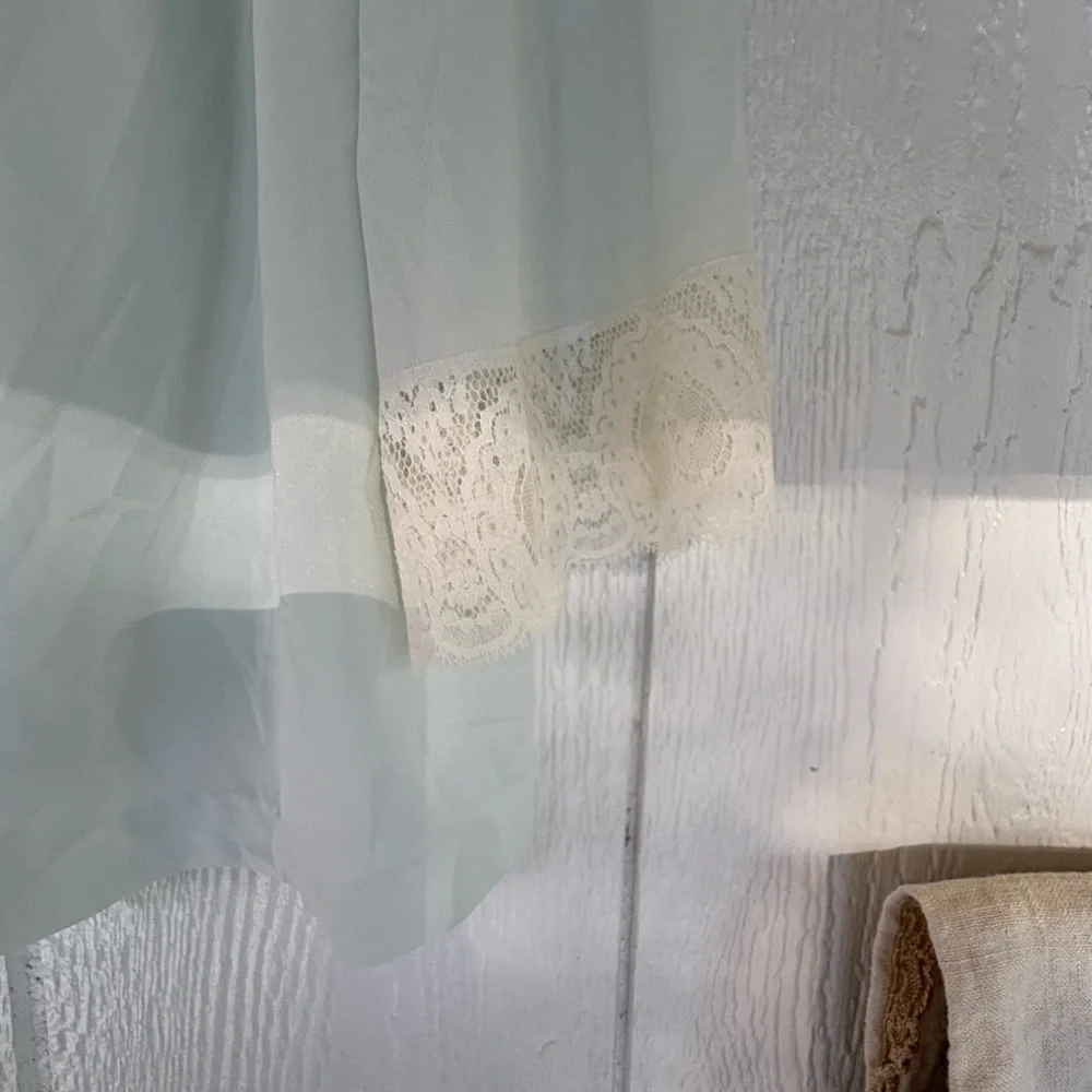 Vintage Lace Blue Cape Fits S-M-L - Picture 7 of 11